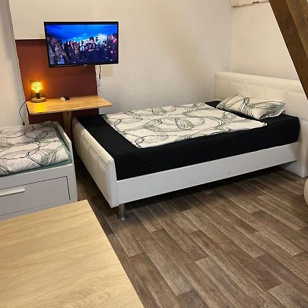 Monteurzimmer Bei Energyfreund Knetzgau エクステリア 写真